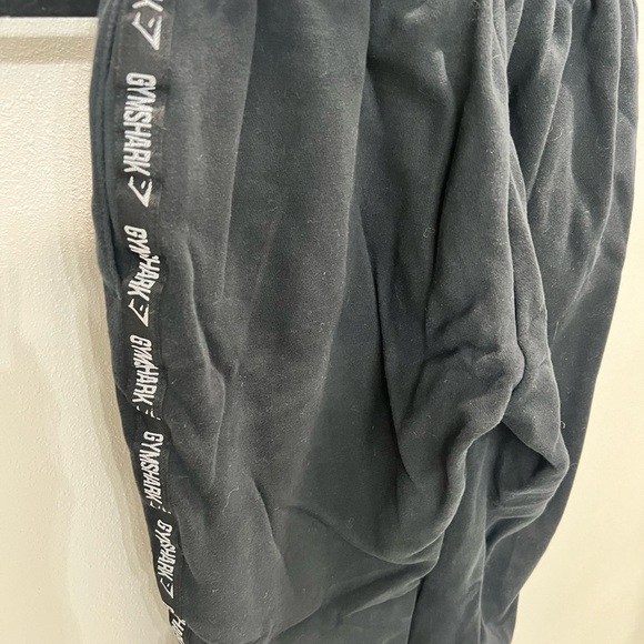 Gym sharks black jogging pants (SOLD in FBM) - Picture 2 of 4